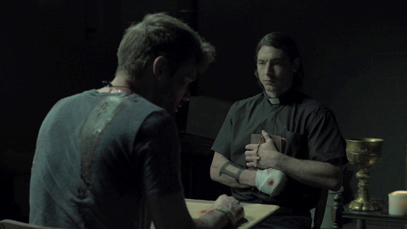 미샤 버튼의 감금