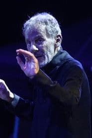 Σταύρος Ξαρχάκος