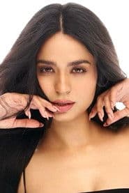 सौंदर्या शर्मा