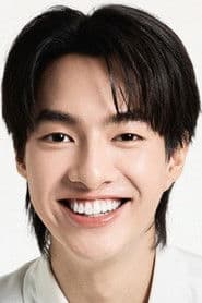 อธิป ก่อสินค้า