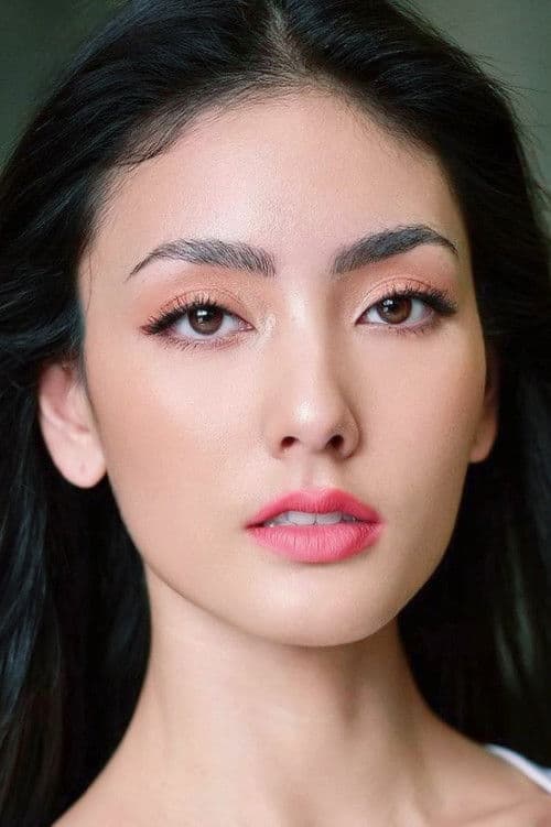 ริณา ฉัตรอมรชัย