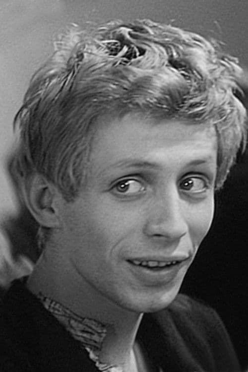 Лев Вайнштейн