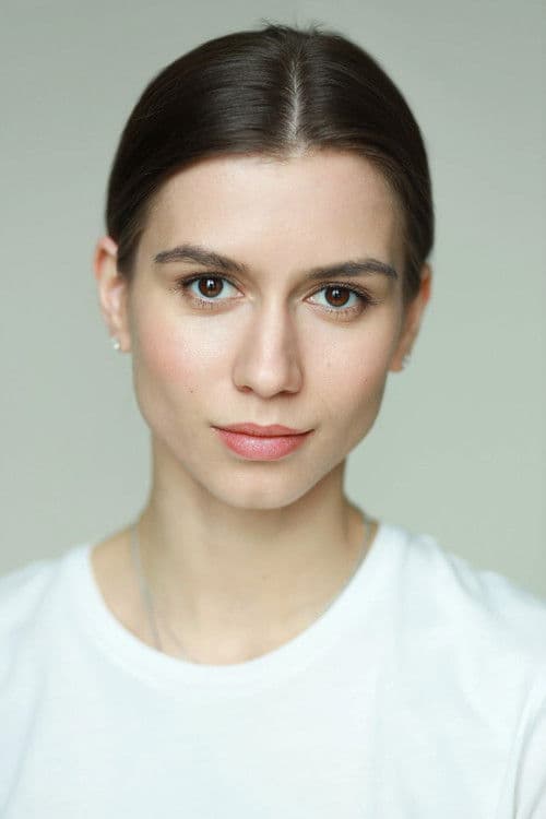 Полина Ларина