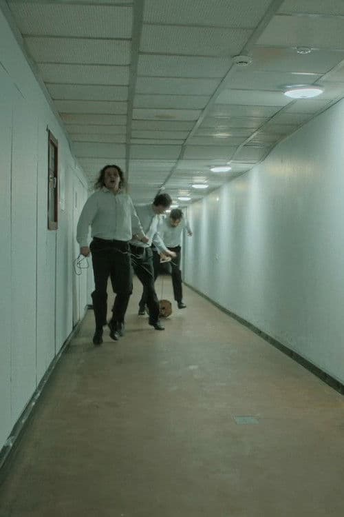 Kur saulīte nakti guļ?