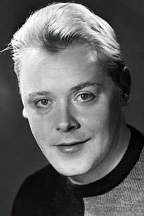 Кирил Столяров