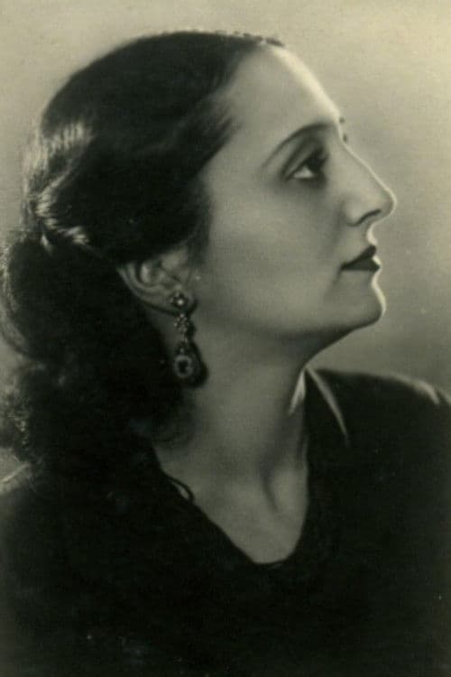 Зара Долуханова