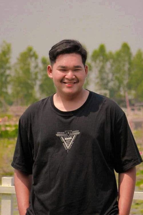 ภิญโญ ผิวจันทร์