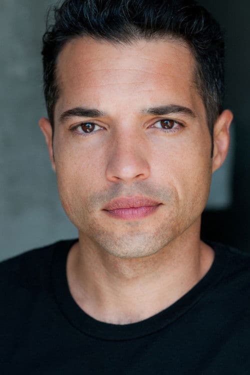 알렉스 로이나즈