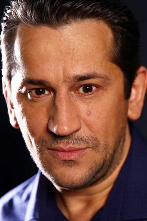 Олег Мазуров