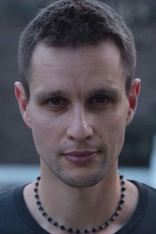 Илья Ларинов