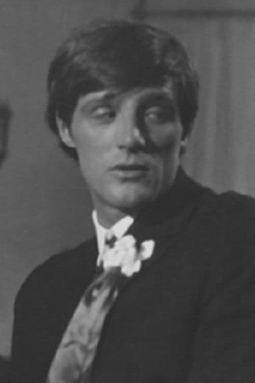 Юліан Флора