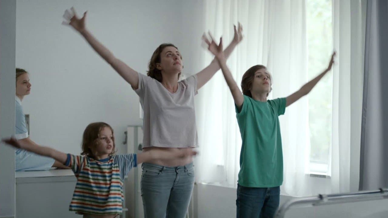 나는 집에 있었지만…